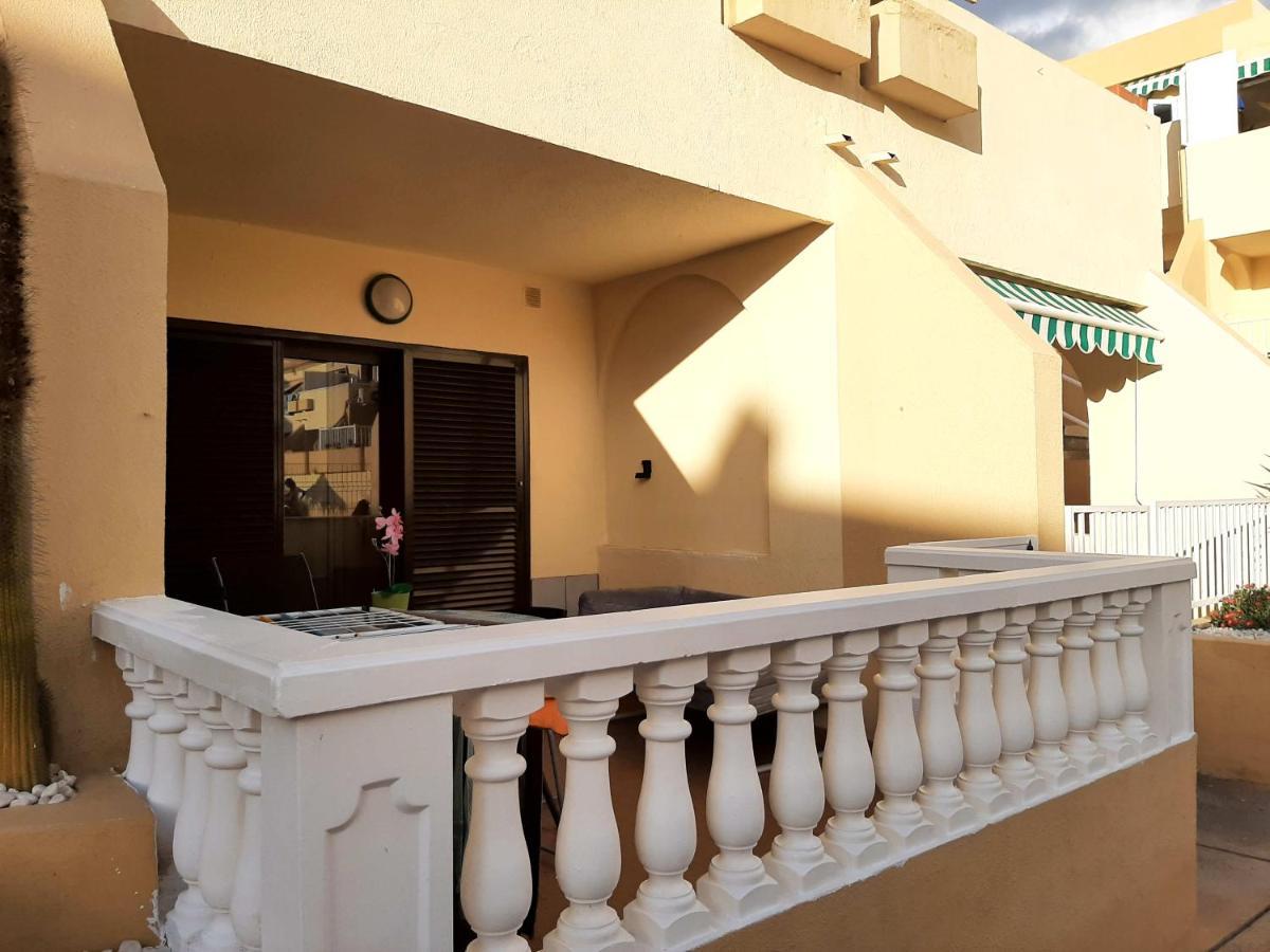 Comfortable Apartment Next To The Pools Costa Adeje  ภายนอก รูปภาพ