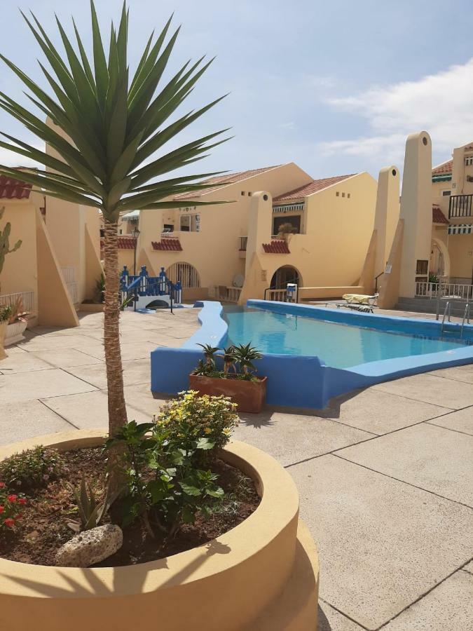 Comfortable Apartment Next To The Pools Costa Adeje  ภายนอก รูปภาพ