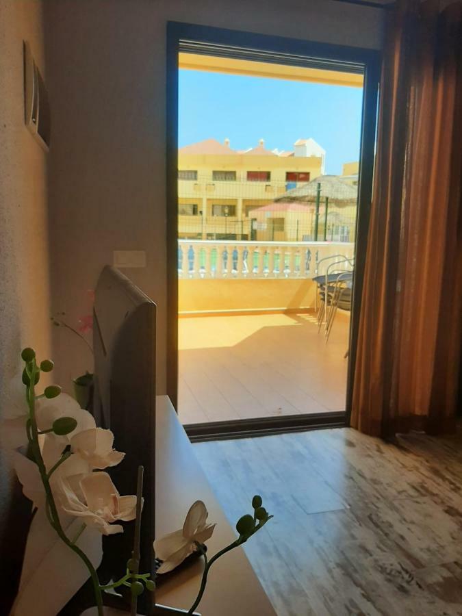 Comfortable Apartment Next To The Pools Costa Adeje  ภายนอก รูปภาพ